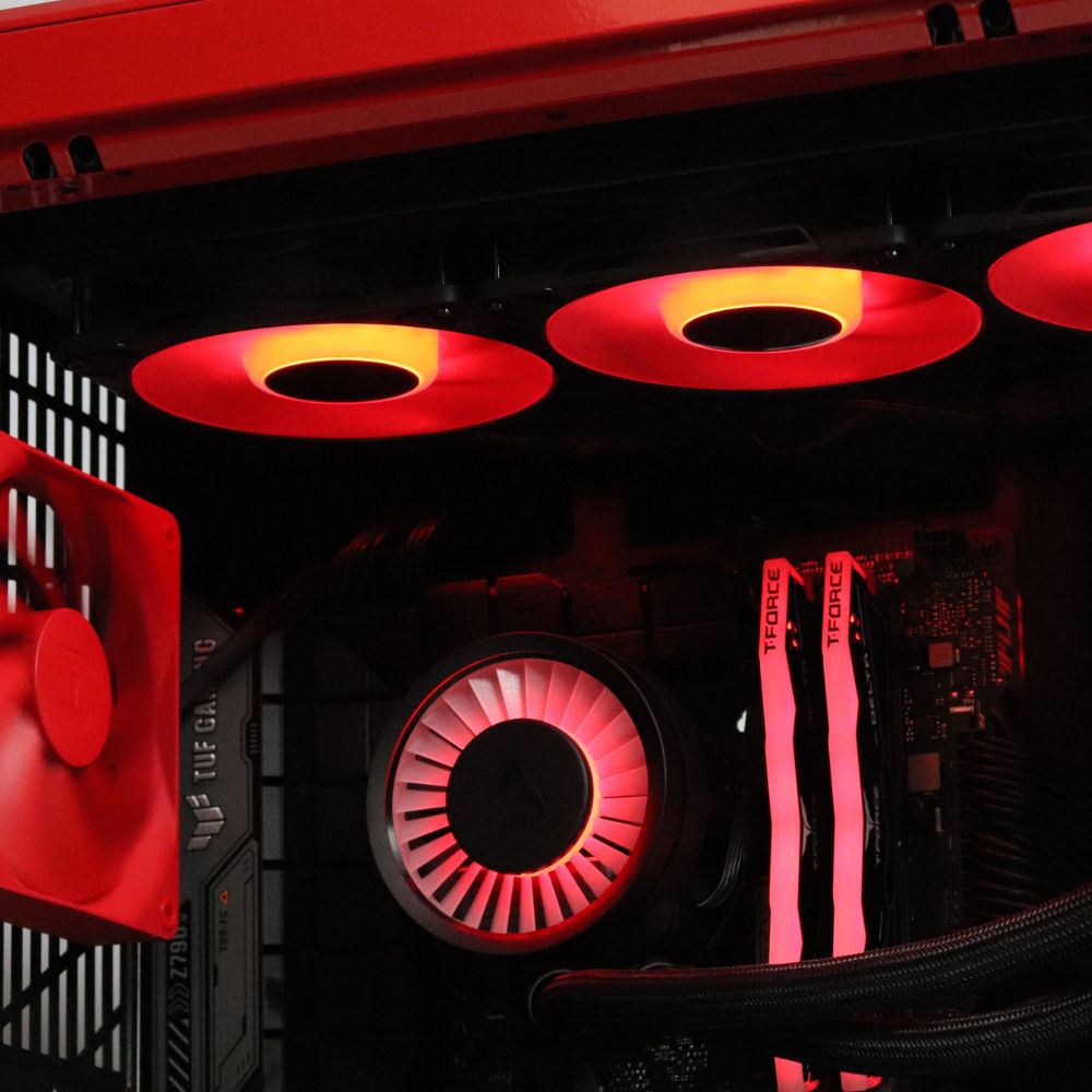 Vibrant 5090 Gaming PC Y70 Touch - Image 3